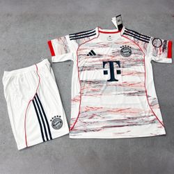 Soccer jersey full kit (only meet ups in Chicago)