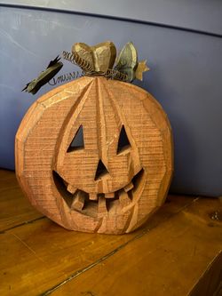 Wooden pumpkin sign