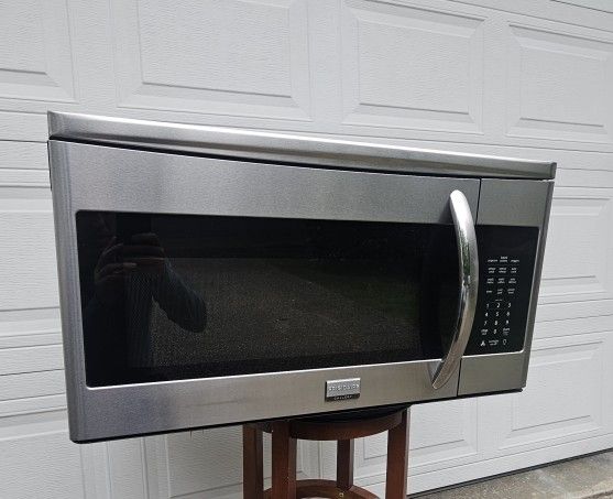 Frigidaire Microwave