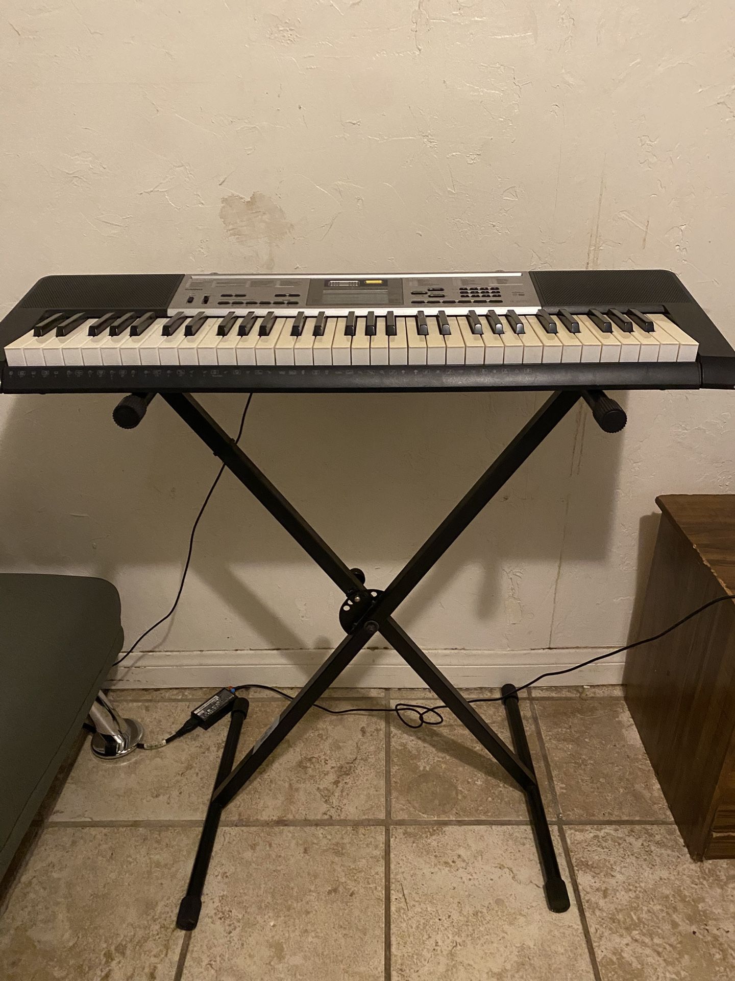 Casio Piano LK-260