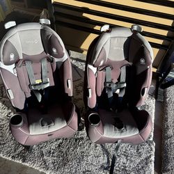 2 Car Seats