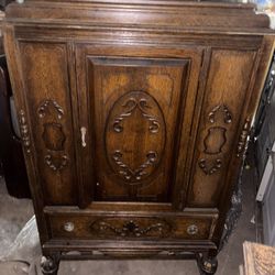 Antique Furniture 
