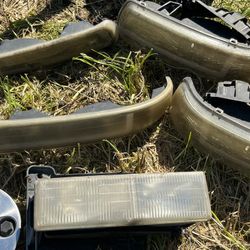 Chevy Silverado  Headlights And Grill 