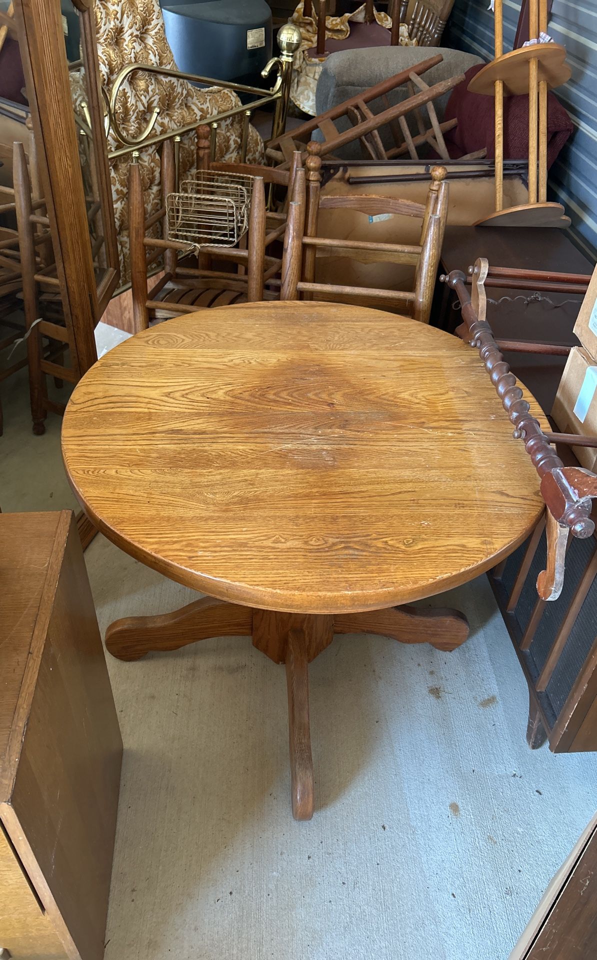 Small Round Table With 4 Chairs