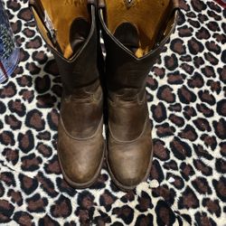 Size 10 Chippewa Men’s Boots