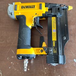 Dewalt 23  Pin Nailer 