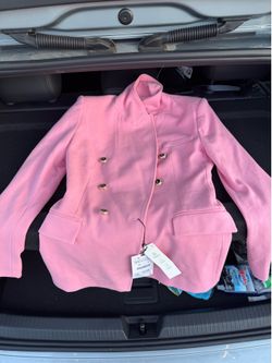 Beautiful Zara pink double-breasted coat in Women’s XS.