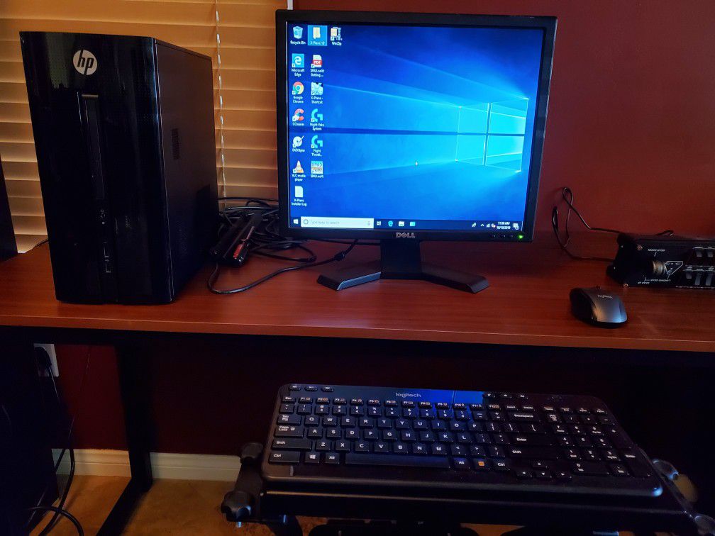 Hp pavilion 251 computer with monitor