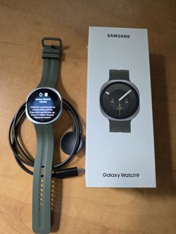 New - SAMSUNG Galaxy Watch9 44mm Silver SM-L350N Smartwatch