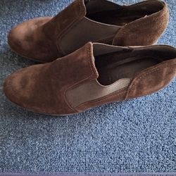 Women’s The Flexx Slip On Wedge Bootie In Brown Suede, US 9 1/2