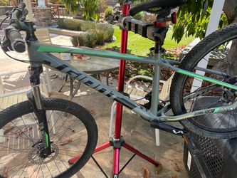 Giant Talon Small frame mountain bike