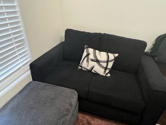Love seat