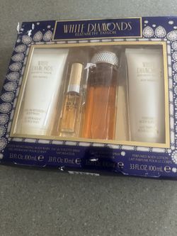 White Diamonds 4 Pc. Gift Set for Women Elizabeth taylor
