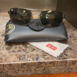 Authentic Ray Ban  “RB3445” Sunglass 