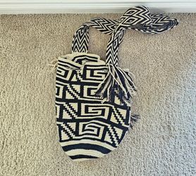 wayuu bag/ Colombia/ Crocheted