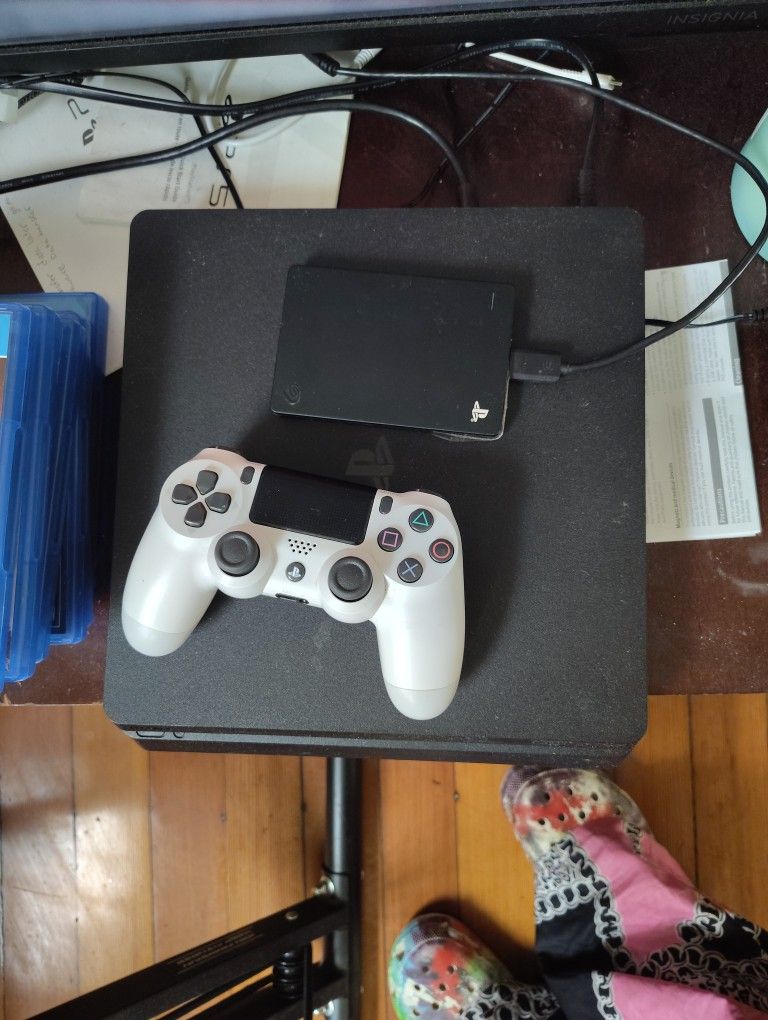 2 TB PlayStation 4 W/ All Cords 1 Controller And 7 Game Lot