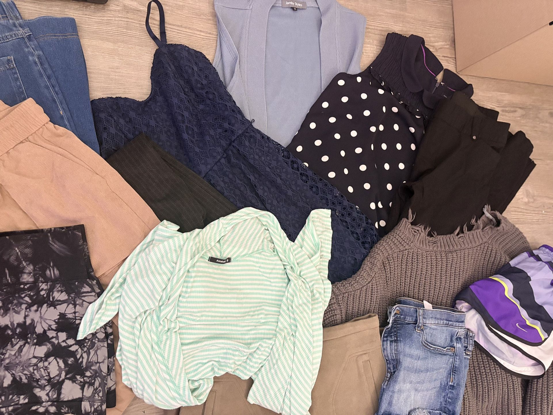 Women’s Clothing Bundle