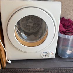 Mini Portable Dryer. 