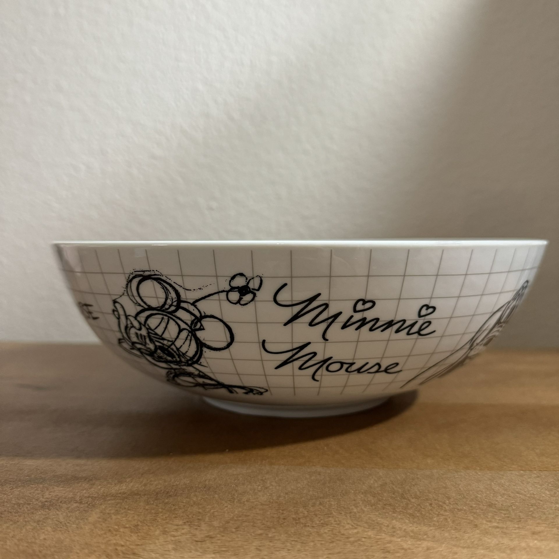 Disney Sketchbook Serving Bowl 9“
