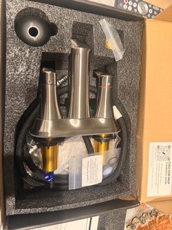 Brushed Nickel 3-Hole Bathroom Faucet Set