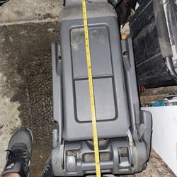 05 Honda Odyssey Center Seat Parts