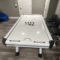 AIR HOCKEY TABLE