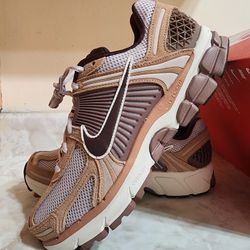 Nike Zoom Vomero 5