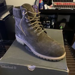 Limited Edition Olive Green Tims