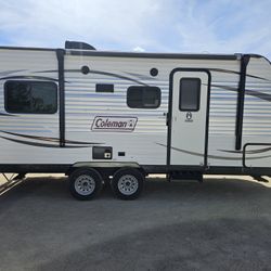 2016 Dutchmen Coleman Latern Travel Trailer 