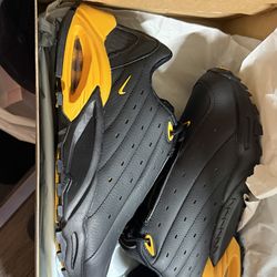 *NEW - Nike Hot Step Air Terra / NOCTA Size 10