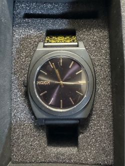 Nixon Watch