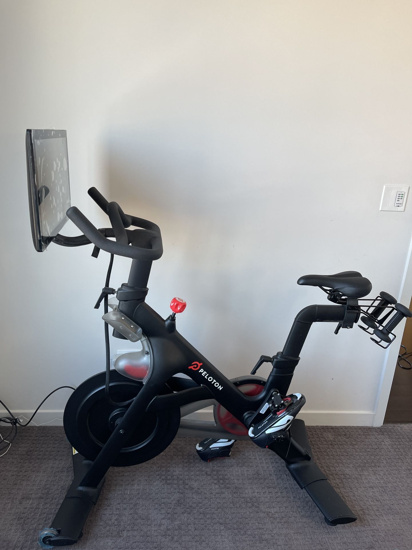 Peloton Bike Includes 3lbs Weights And Size Shoes