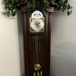 Old Clock 