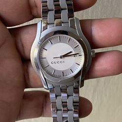 Gucci 5500XL Stainless Steel Date Bracelet Watch