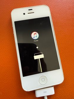 White iPhone 4 (Model A1387)