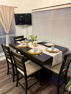 Dining set/ Mesa de comedor