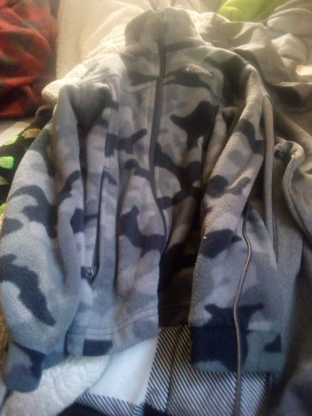 Columbia Army Gray , And Air Jordan All Gray