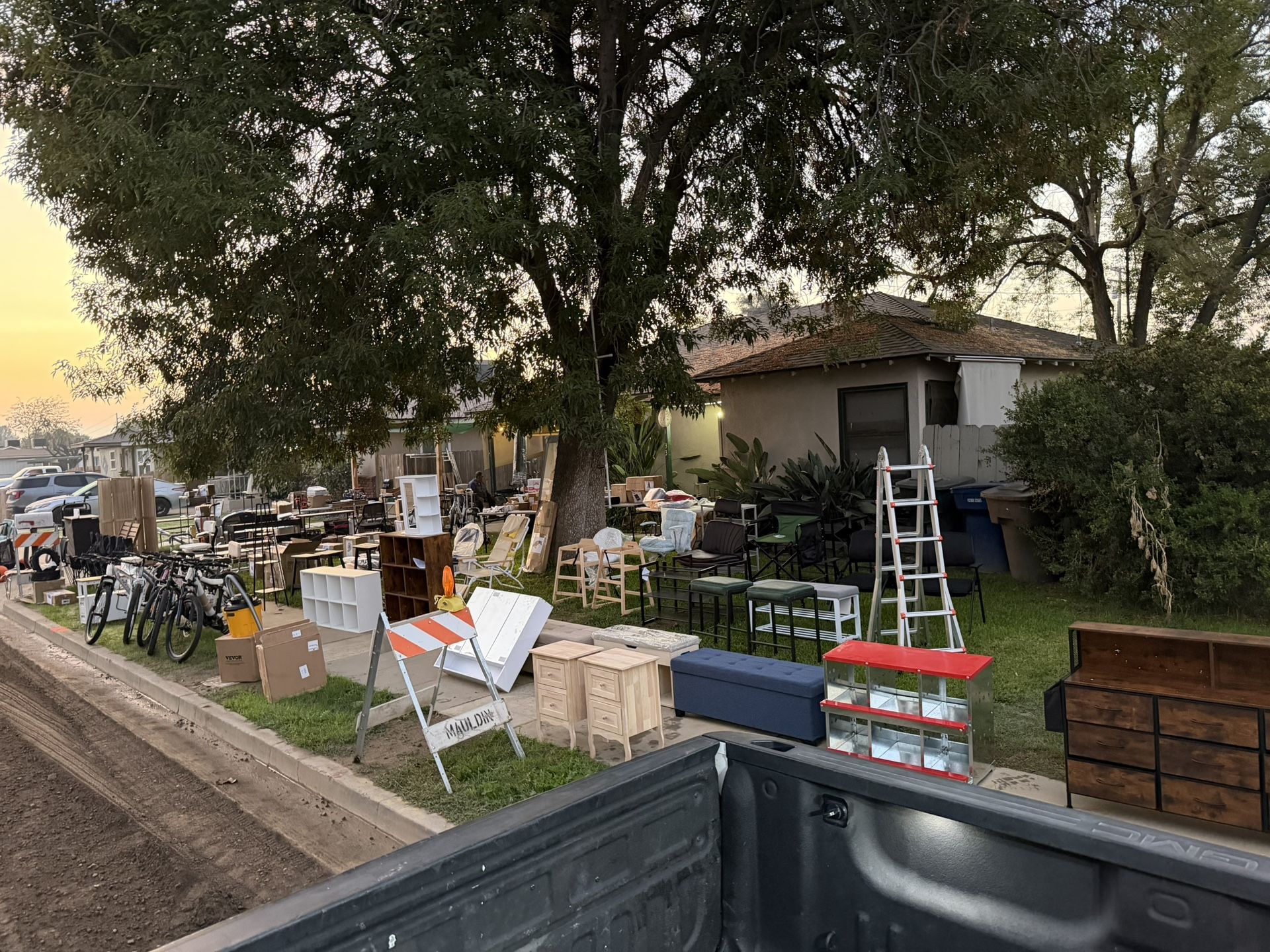 Yard Sale Today Only 1033 East Apricot Ave Tulare