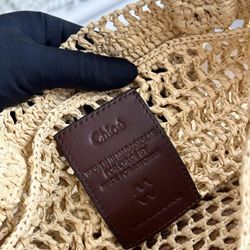 Chloe's SUMMER BANANA tote bag is hand-woven and made of calfskin.