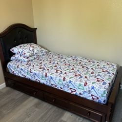 2 Sets Of Twin Trundle Bed