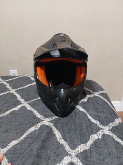 Axo Drone Boots Size US 8 and DOT 218 helmet.. Dirt Bike Equipment 