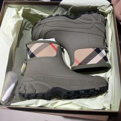 Burberry Rain Boots 