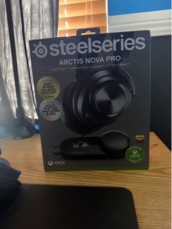 SteelSeries Artics Nova Pro wired headset