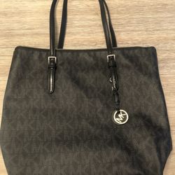 Michael Kors Tote