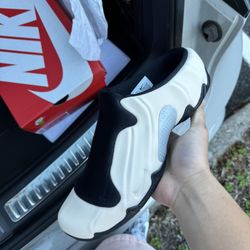 Nike Clogposite Sand sizes 11, 10.5, 9.5 and 8.5