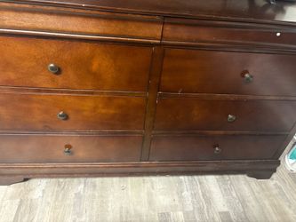 6 drawer wooden dresser