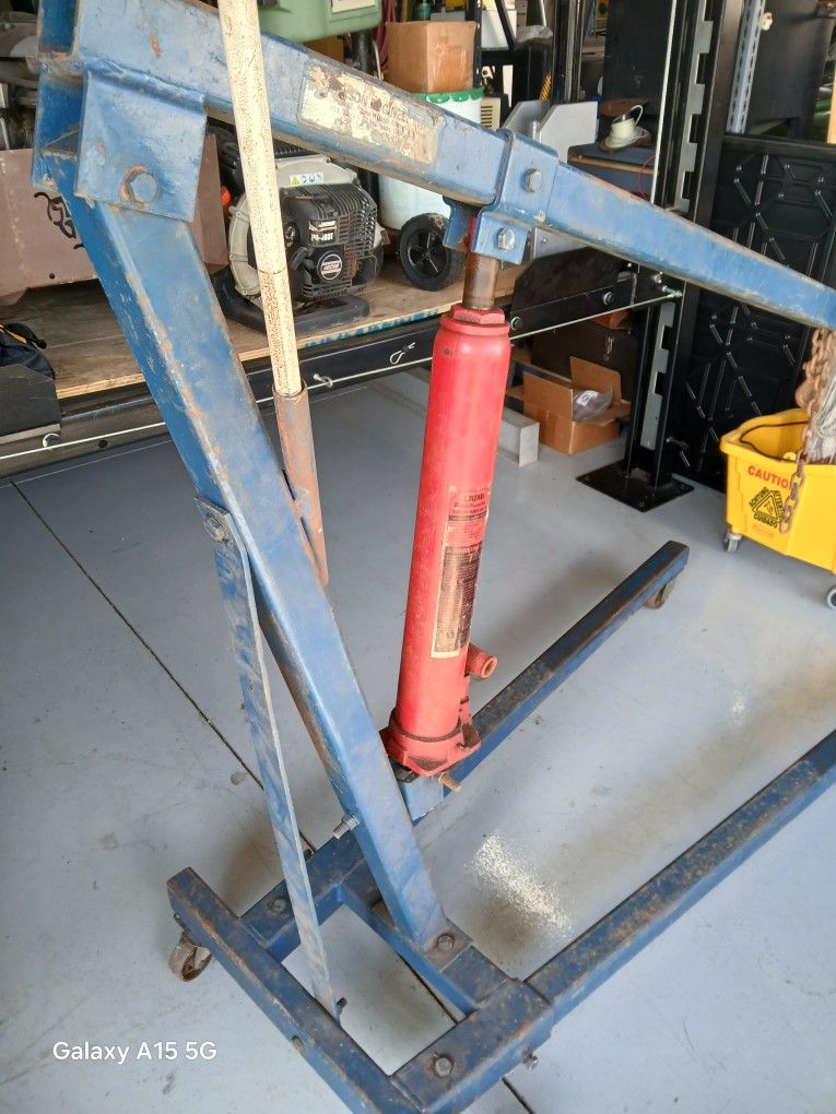 Shop Crane