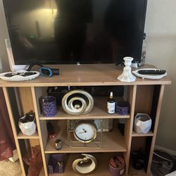 TV Shelf / Shelf