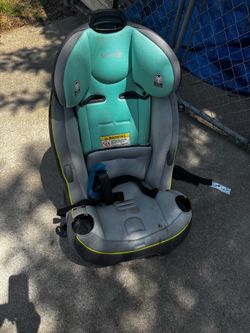 Car seat expires 2032