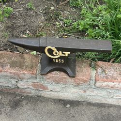 Colt 18LB Cast Iron Anvil Antique Finish Old West Collectible Decor Advertising